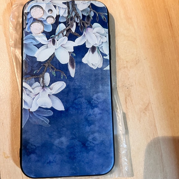 4/$20 iPhone 11 cases - Picture 4 of 11